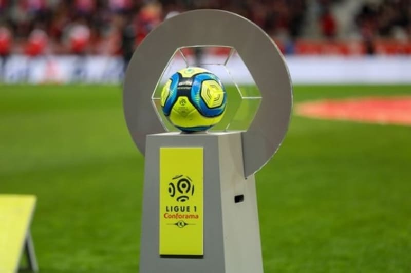 Quả bóng đá được sử dụng trong cúp Ligue 1